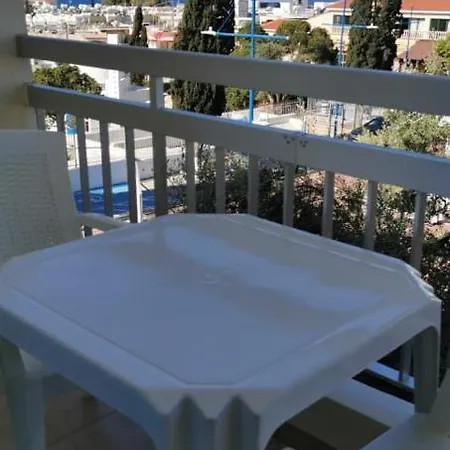 Simos Magic Apts Aparthotel *