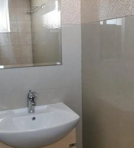 Simos Magic Apts Lägenhetshotell Ayia Napa